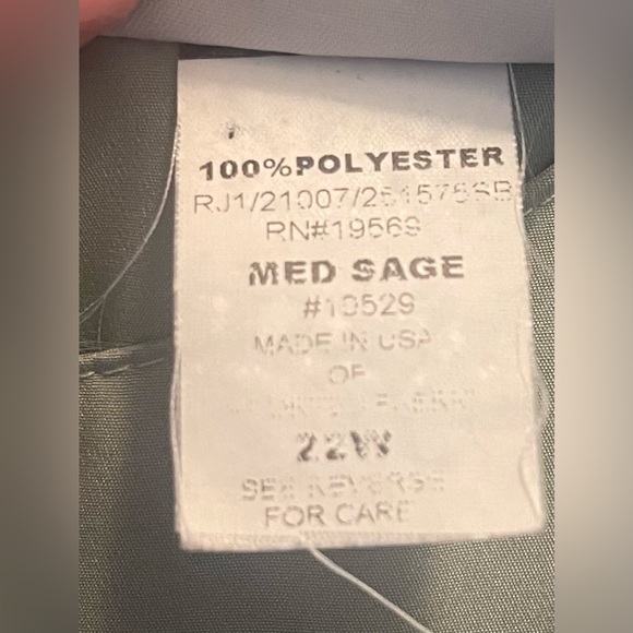 Modern Essentials top - Picture 6 of 7